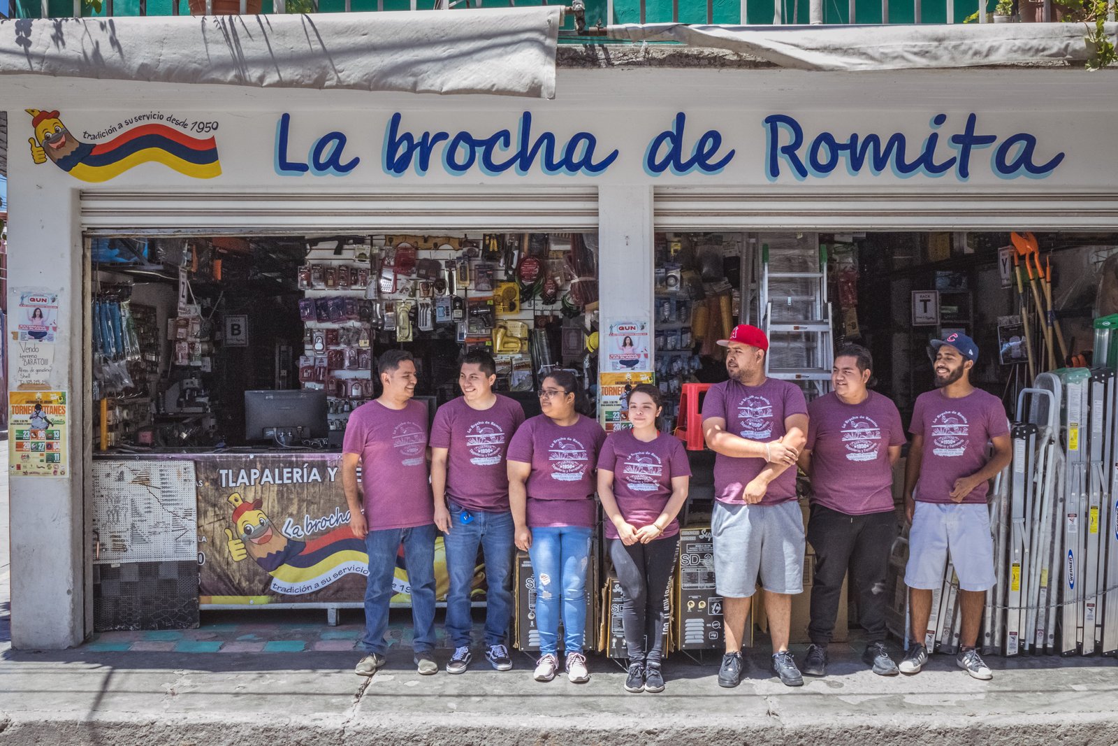 Equipo La Brocha de Romita - Ferretería y Tlapalería